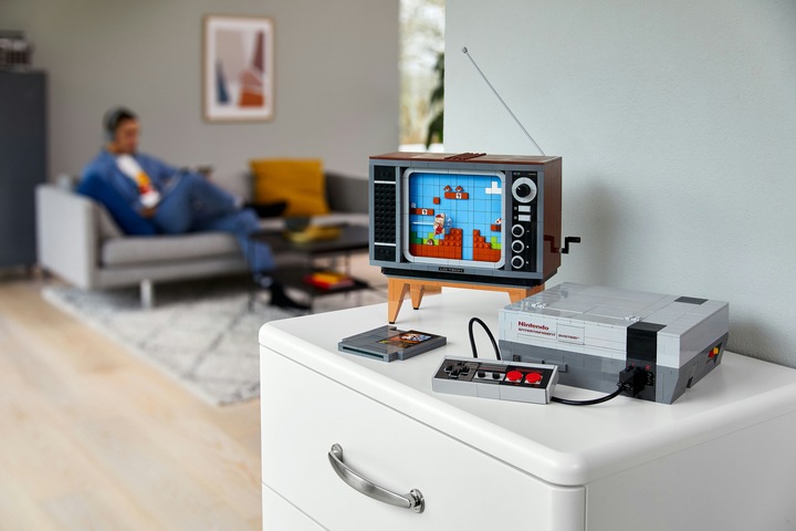 Actual product image LEGO Nintendo Entertainment System (71374, LEGO Rare Sets)