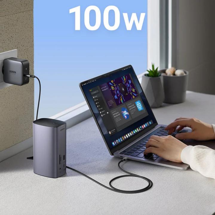 Actual product image Ugreen Multi (USB-C, 12 ports)