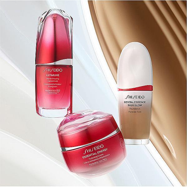 Actual product image Shiseido Revitalising Skin Glow (310 Silk)