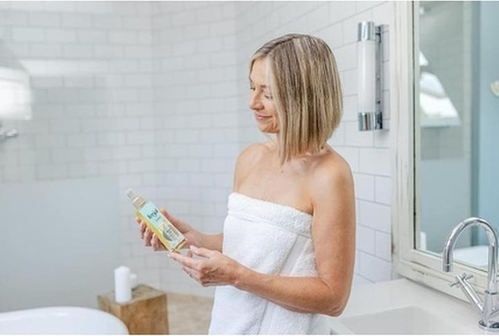 Produktbild Fenjal Classic Body Oil (normal and dry skin) - Body oil spray (L) (Körperöl, 145 ml)