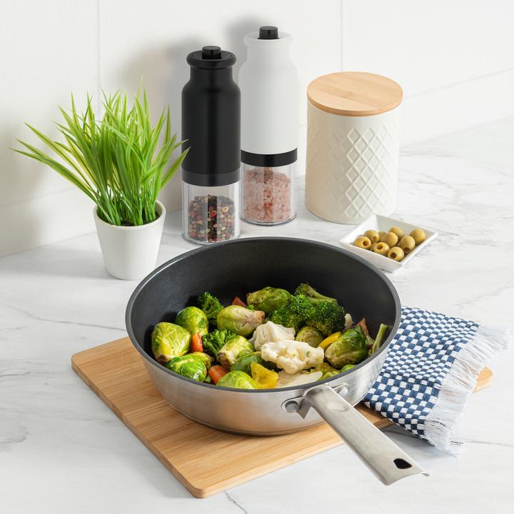 Actual product image Relaxdays 2x spice grinder (Various spices, Herbs, Salt, Pepper)