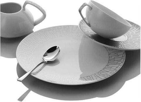 Actual product image Rosenthal Piatto 33 cm - TAC Gropius Skin Platinum (1 x, 33 cm)