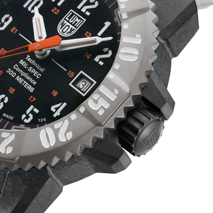 Actual product image Luminox MIL-SPEC 3350 SERIES (Analogue wristwatch, 46 mm)