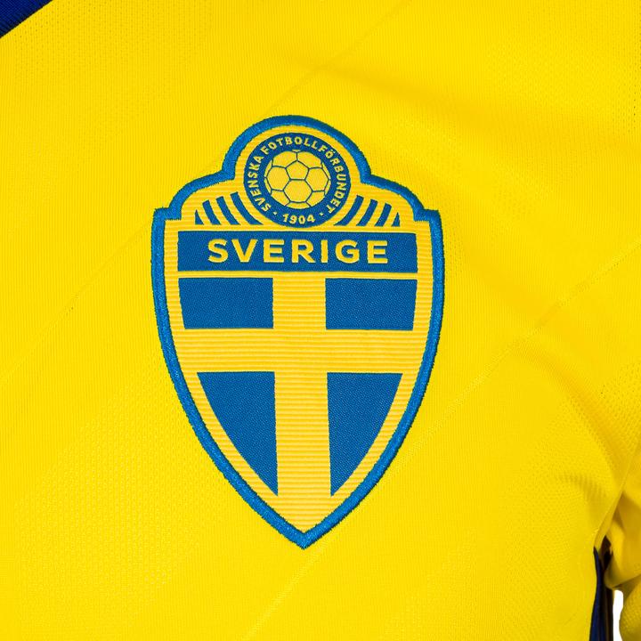 Actual product image adidas Sweden Home World Cup 2018 (152)