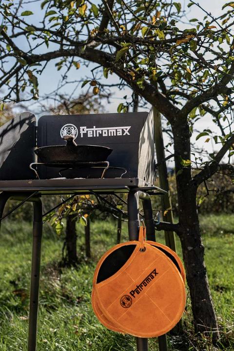 Produktbild Petromax Topflappen 'Aramid Pro 300' mit Eingriff 2 Stück feuerfest (rauleder, 100% Polyester, 100% Aramid (Polyamid), enthält nichttextile Bestandteile tierischen Ursprungs)