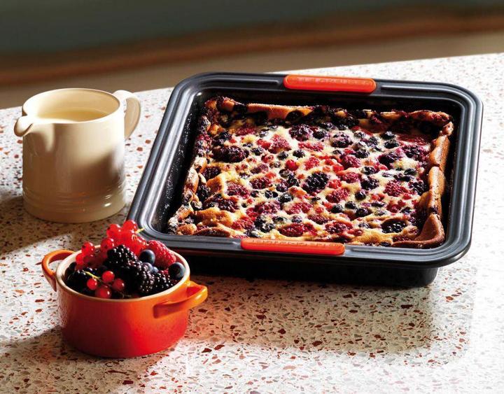 Produktbild Le Creuset Tarteform quadratisch mit Hebeboden 23x23cm