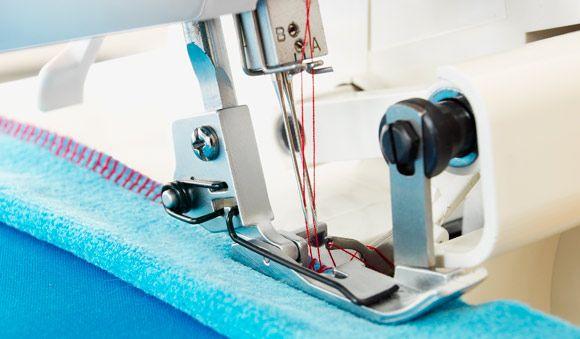 Actual product image Husqvarna VIKING Huskylock S15 Overlock