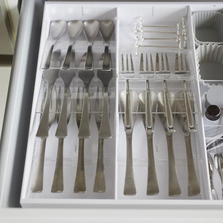 Productafbeelding Yamazaki Uittrekbare besteklade met schuine vakken TOWER