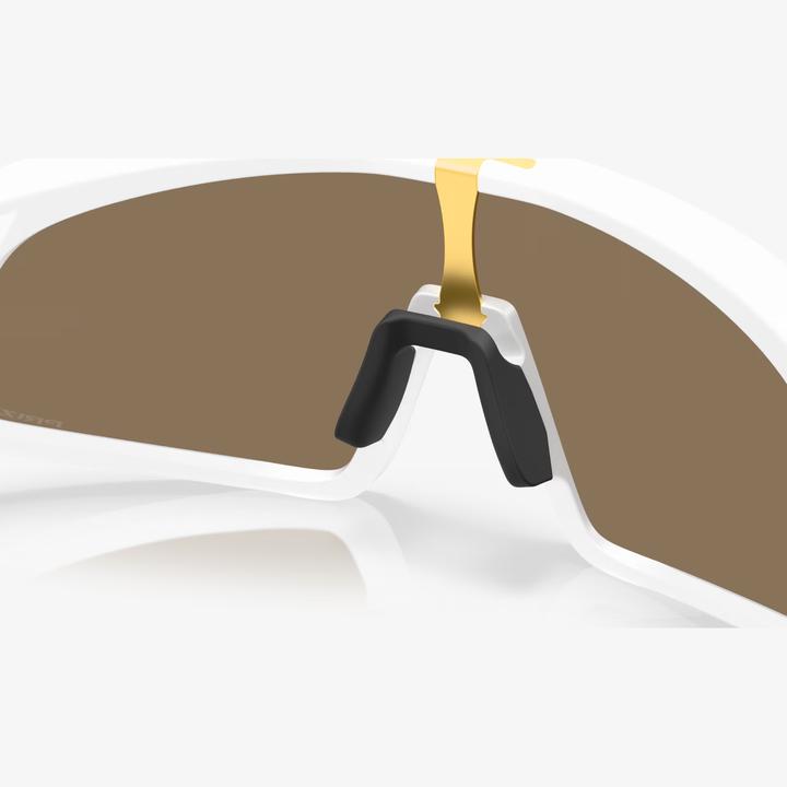 Actual product image Oakley Rslv (matt white, Prizm 24k)