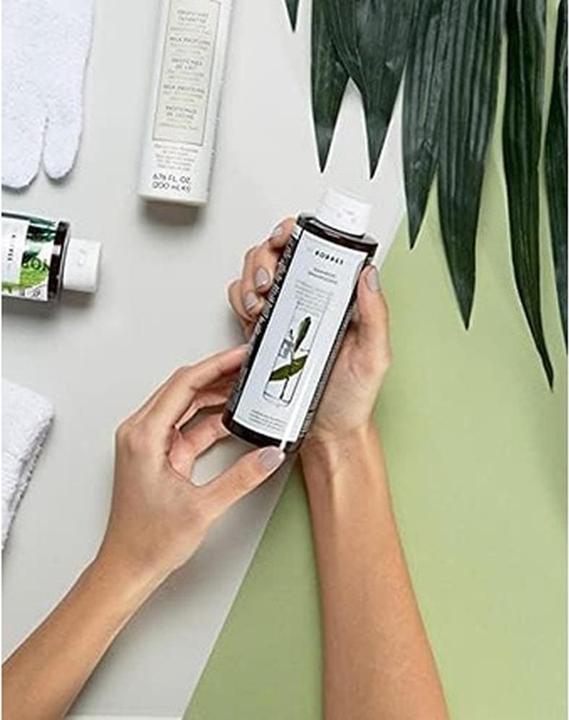 Produktbild Korres Laurel & Echinacea Shampoo (250 ml, Flüssiges Shampoo)