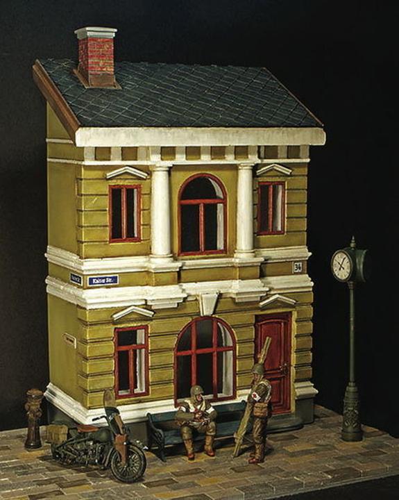 Actual product image Plus Model Town House