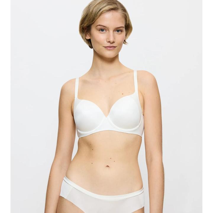 Actual product image Triumph Body Make-up Soft Touch WP EX (Single pack, 75 A)