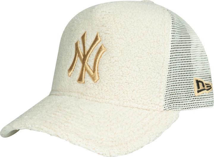 Actual product image New Era A-Frame Trucker Sherpa Cap - Borg Ny Yankees Beige
