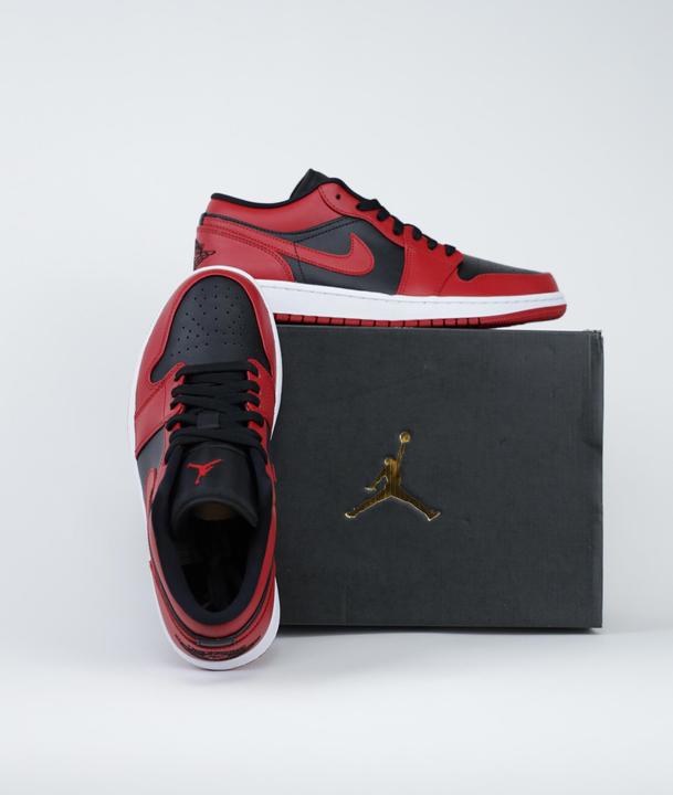 Image du produit Nike Chaussures Air Jordan 1 Low (42)