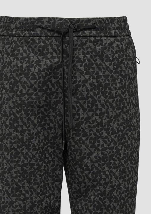 Actual product image S.Oliver Hose Gemusterte Jogpants und Reissverschlusstaschen (Frequency band 38 (2600 MHz))