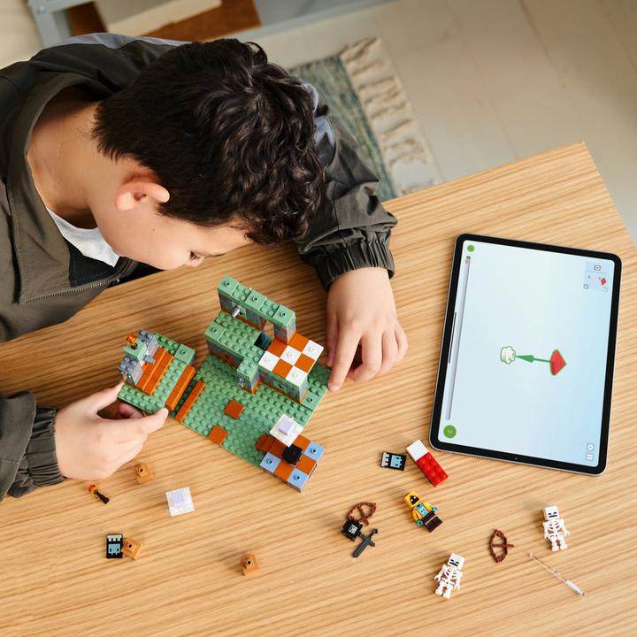 Actual product image LEGO The Trial Chamber (21271)