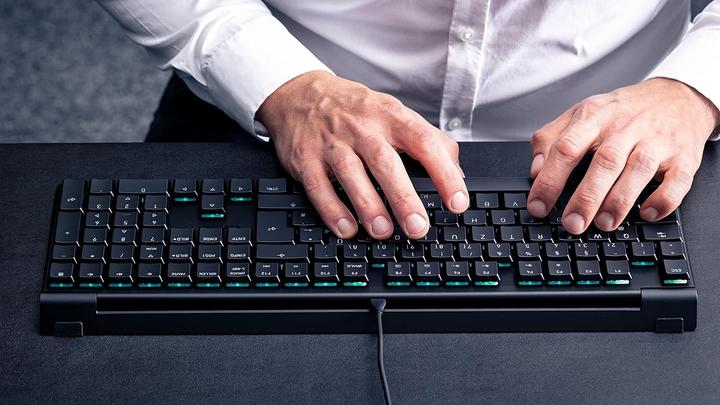 Actual product image CHERRY MX 10.0N RGB (Eng. Int., Cable)