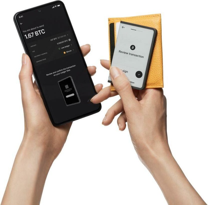 Actual product image Ledger Stax (Bitcoin, Ethereum Classic)