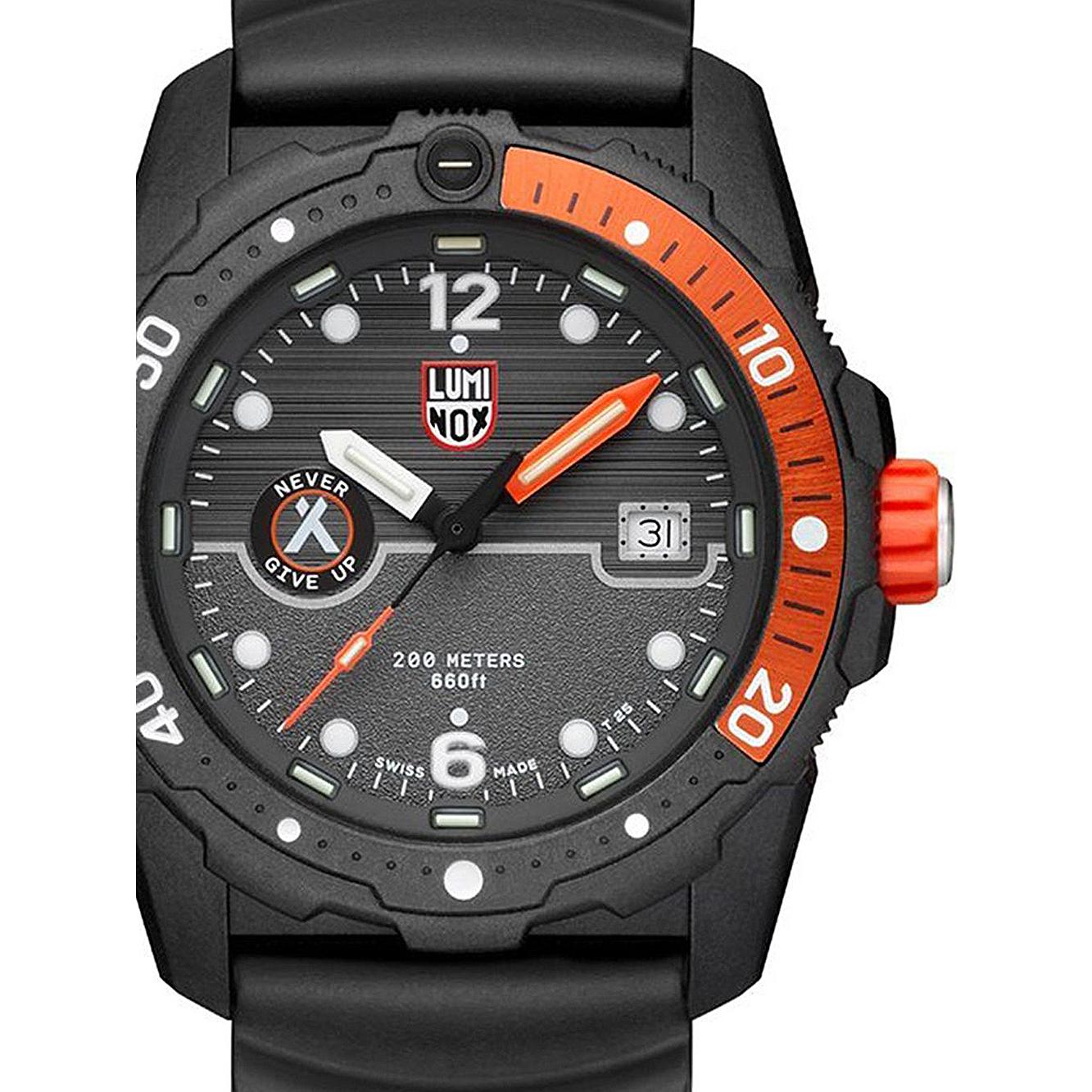 Luminox, Orologio da polso, La sopravvivenza di Bear Grylls, Nero, (Fatto in Svizzera, Orologio da polso analogico, 42 mm)