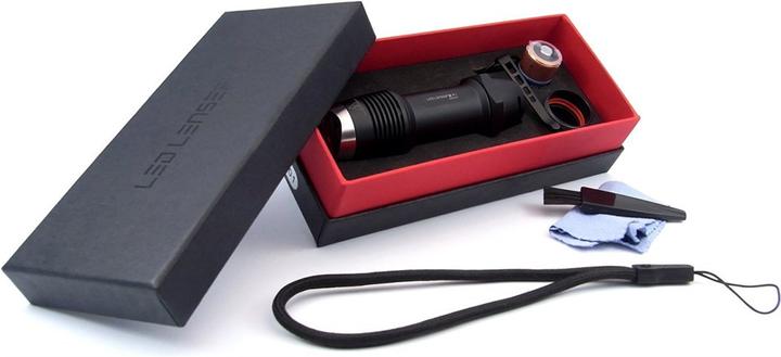 Produktbild Ledlenser F1 (8.80 cm, 400 lm)