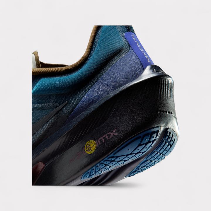 Produktbild Nike Zoom Fly 6 (44)