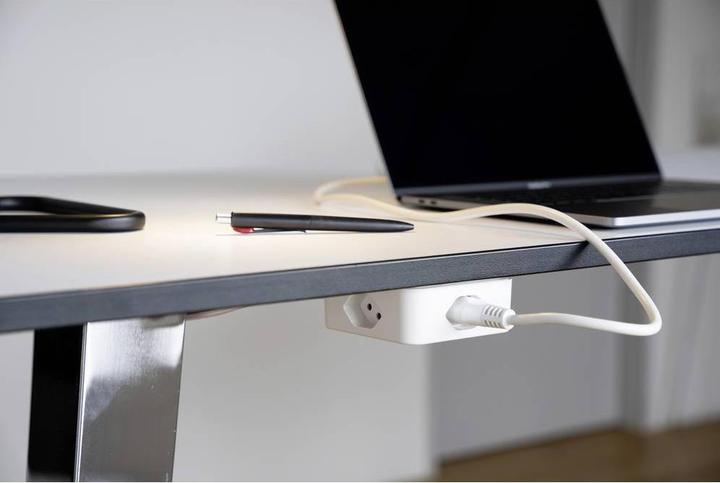 Produktbild Max Hauri maxTEX Cube (3 x, USB-A, USB, USB-C, Typ 13, 2 m)