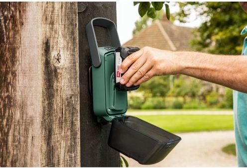 Productafbeelding Bosch Home & Garden Tuinpomp 18V-2000 Kit (Pomp voor regentonnen, Tuinpomp)