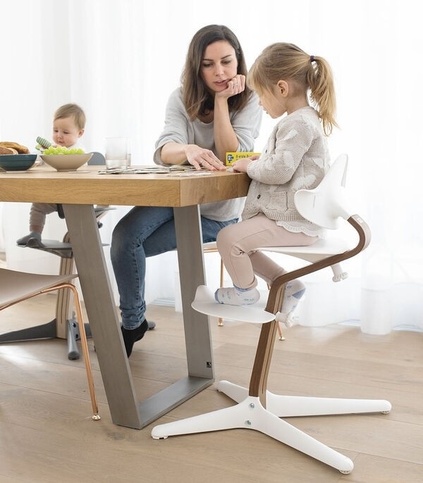 Produktbild Stokke Nomi Weiss Eiche Hochstuhl (Hochstuhl)