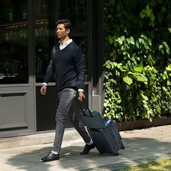 Produktbild Uniq Stockholm Laptop Sleeve (16")