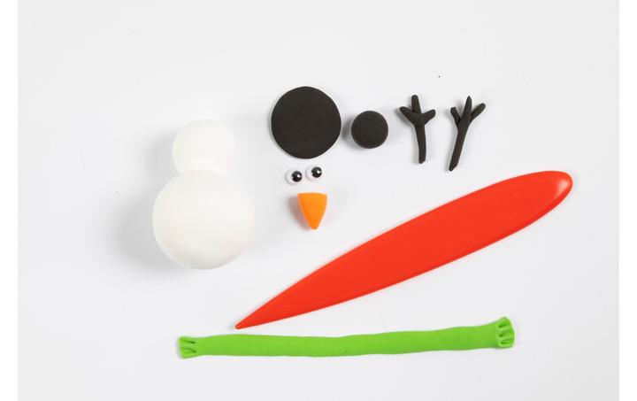 Produktbild Creativ Company Bastelset Weihnachtskugeln Modellieren