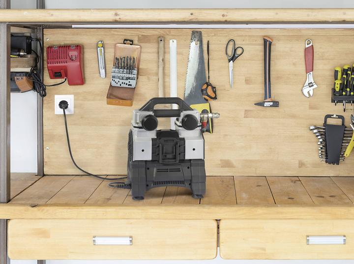 Immagine prodotto Toolcraft TO-8952876 Compressore d'aria 500W 12 V/DC, 24 V/DC, 220 V/AC 9 bar (5 l, 9 bar)