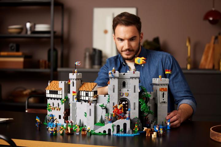 Produktbild LEGO Burg der Loewenritter (LEGO Icons)