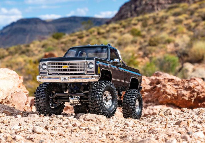 Produktbild Traxxas TRX-4M 79 CHEVY K10 4X4 LIFTED SCHWARZ 1/18 CRAWLER RTR BRUSHED, MIT AKKU UND USB LADEGERÄT (RTR Ready-to-Run)