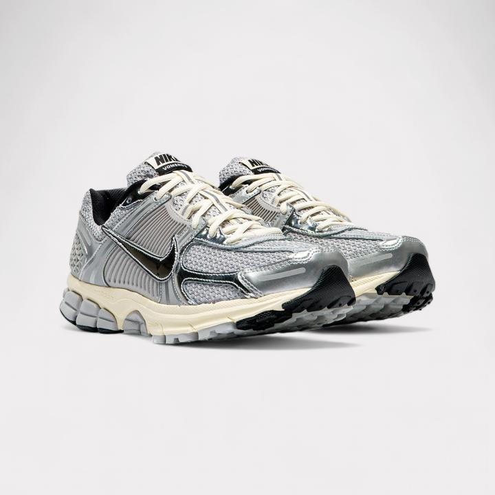 Image du produit Nike Zoom Vomero 5 (41)