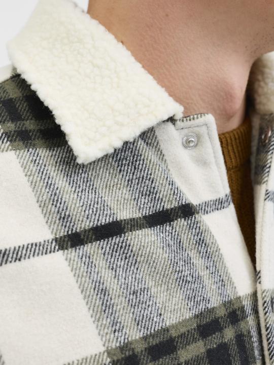 Actual product image Jack & Jones Relaxed Fit Hemd Hemd (S)