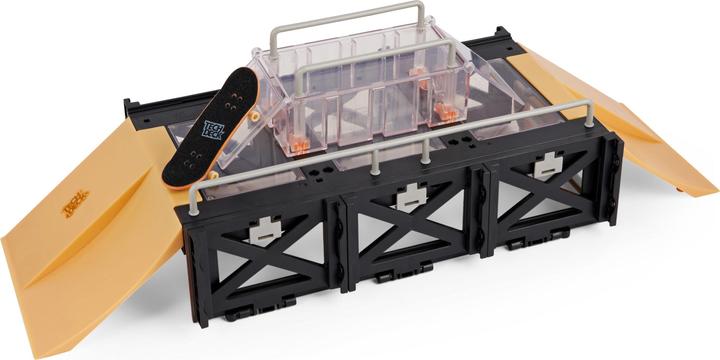 Actual product image Spin Master Tech Deck Play and Display (3.39")