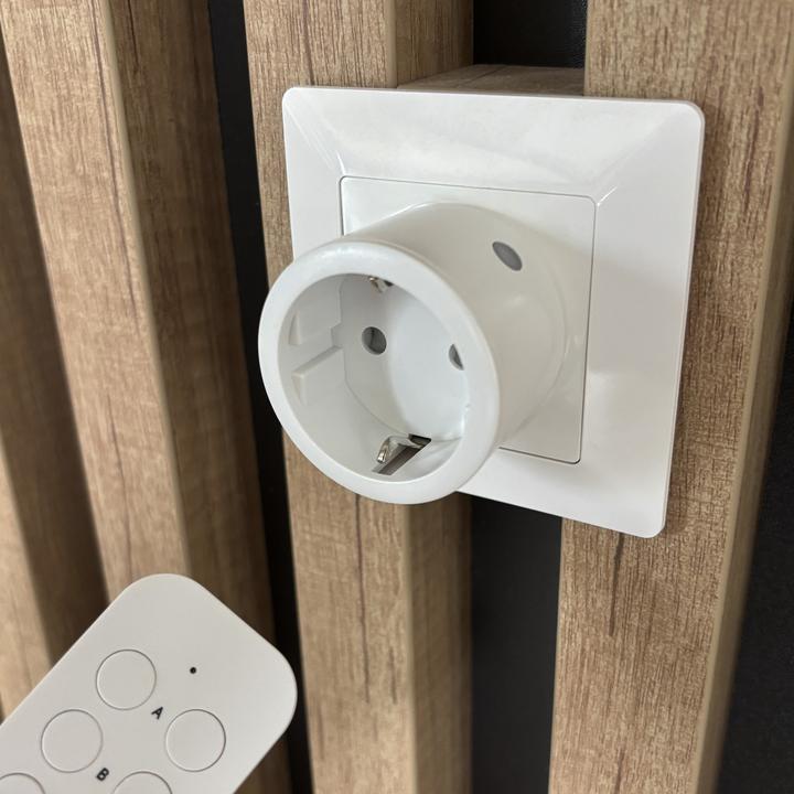 Produktbild Entac IR Steckdoseadapter Ferngesteuert, 3er Set weiss