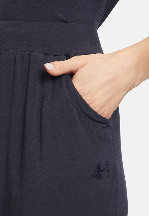 Produktbild Curare Yogahose Capri Relaxed (M)