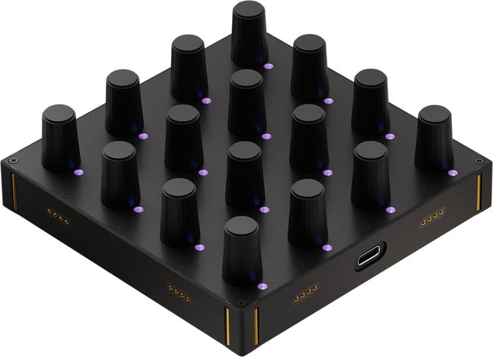 Actual product image Intech Studio EN16 (Controller)