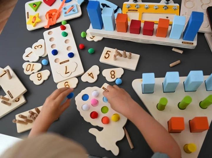 Produktbild Intellectiki Steckspiel Baby-Lamm mit Filz