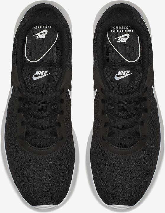 Actual product image Nike Tanjun (41)