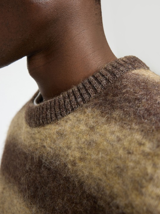 Produktbild Selected Homme Gestreifter Ombré Pullover mit Rundhalsausschnitt (XL)