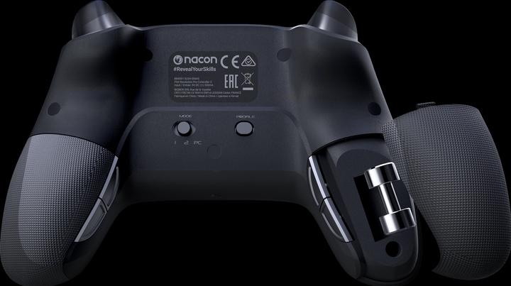 Produktbild Nacon Gaming Revolution Pro Gaming 3 (PS4)