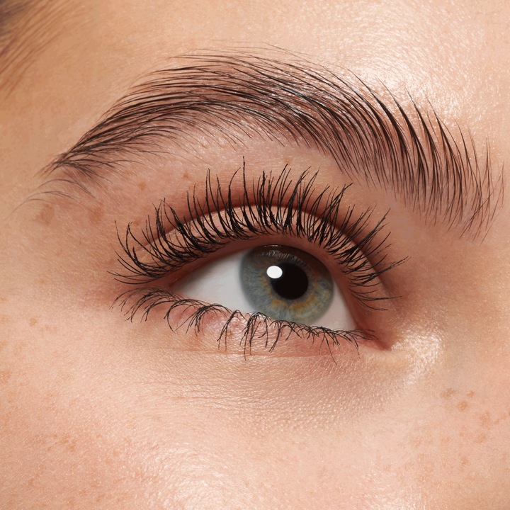 Actual product image essence Lash Princess (Black)