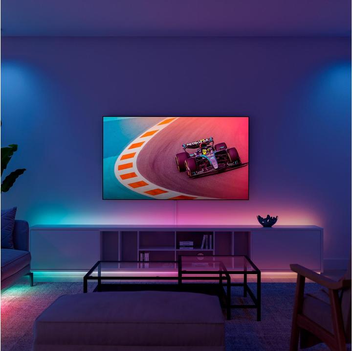 Actual product image Philips Essential Gradient Lightstrip (Multicoloured, RGBW, 500 cm, Indoor)