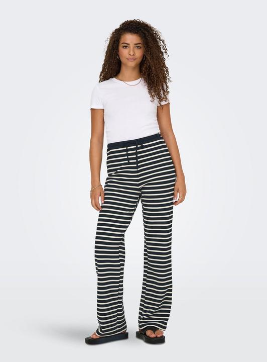 Produktbild Only ONLFABIOLA Locker geschnitten Jogginghose Jogginghose (XS)