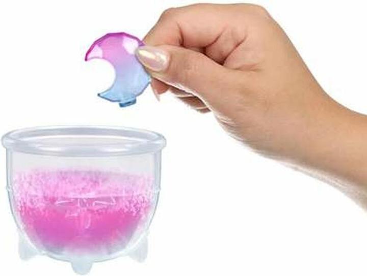 Actual product image Giochi Preziosi Magic Mirror with Magic Doll