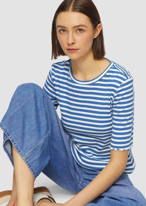 Produktbild S.Oliver T-Shirt Geripptes T-Shirt mit Ziersaum (44)