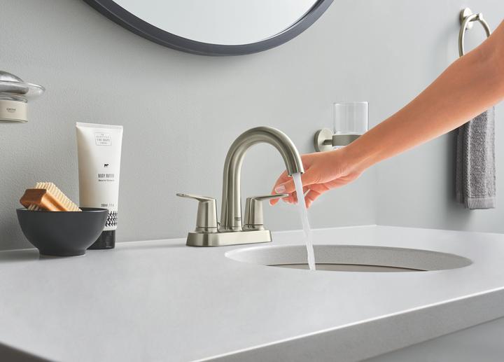 Actual product image Grohe Essentials glass with holder