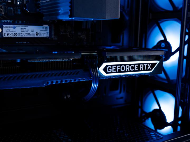 Image du produit Joule Performance Gaming PC RTX5070 R5 32GB 2TB L1135107 (1000 Go, 32 Go, GeForce RTX 5070)